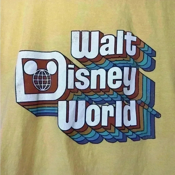 Disney limited edition 2019 retro parks tee - Picture 4 of 5